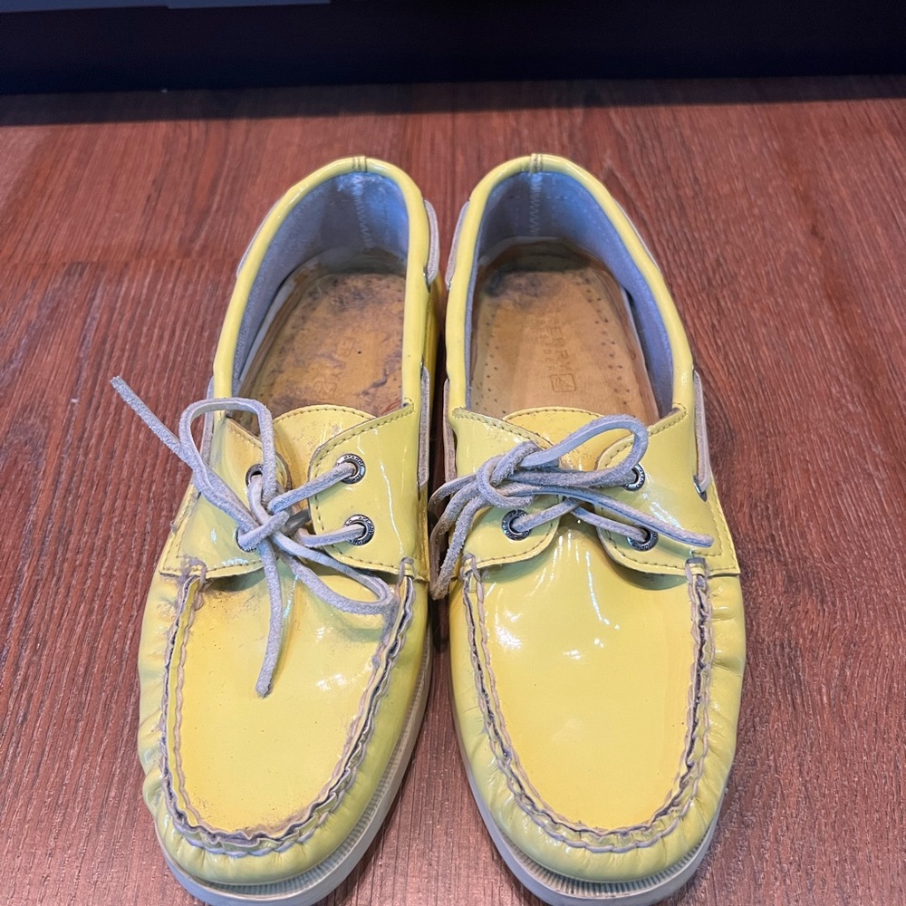 Sperry boat shoes